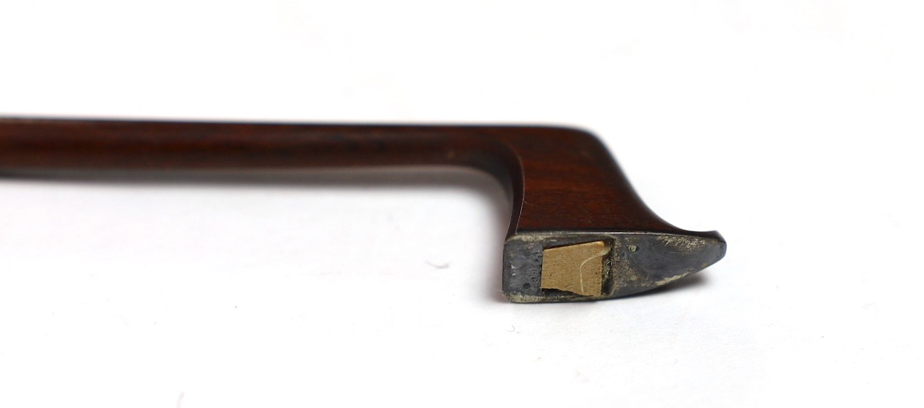 W.E.Hill & Son. An early 20th century violin bow, 74cm, violin back 37cm, overall is 59cm